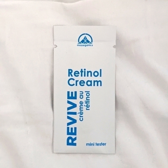 Free with purchase | My Organic Zone Revive Retinol Cream - Picture 1 of 2